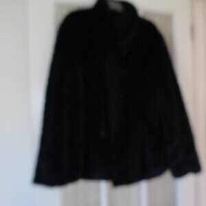 WOMAN'S BLACK FAUX FUR JACKET MEDIUM/LARGE